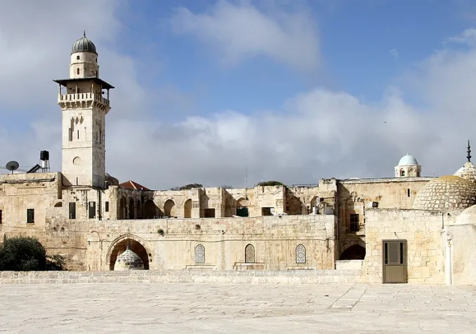 ©Gerd Eichmann, CC BY-SA 4.0 Wikimedia Commons