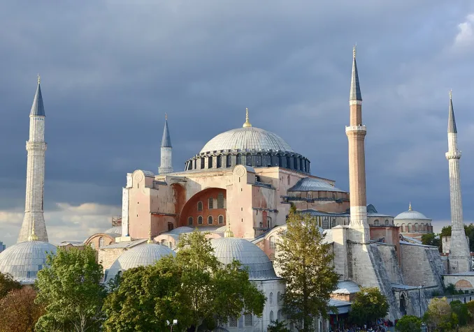 ©Adli Wahid, CC BY-SA 3.0 Wikimedia Commons