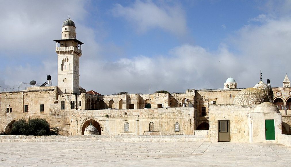 Esplanade des Mosquées sur le Mont du Temple à Jérusalem / ©Gerd Eichmann, CC BY-SA 4.0 Wikimedia Commons