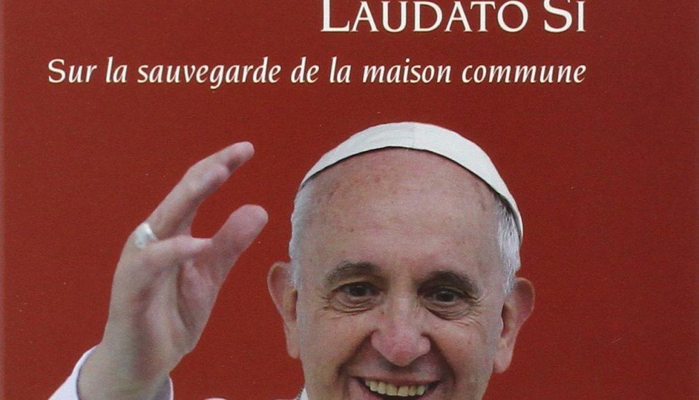 L&#039;encyclique, &quot;Laudato si&#039;&quot;, par le pape François, publié en 2015 / ©Editions Salvator