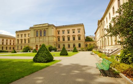 Université de Genève © Istock / Elenarts