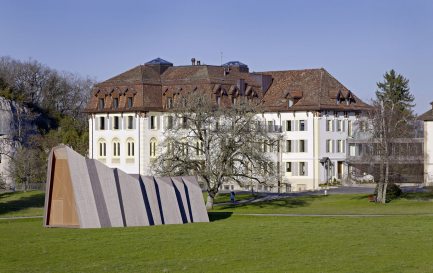 La Maisonnée de Saint-Loup et la chapelle origami / ©La Communauté de Saint-Loup